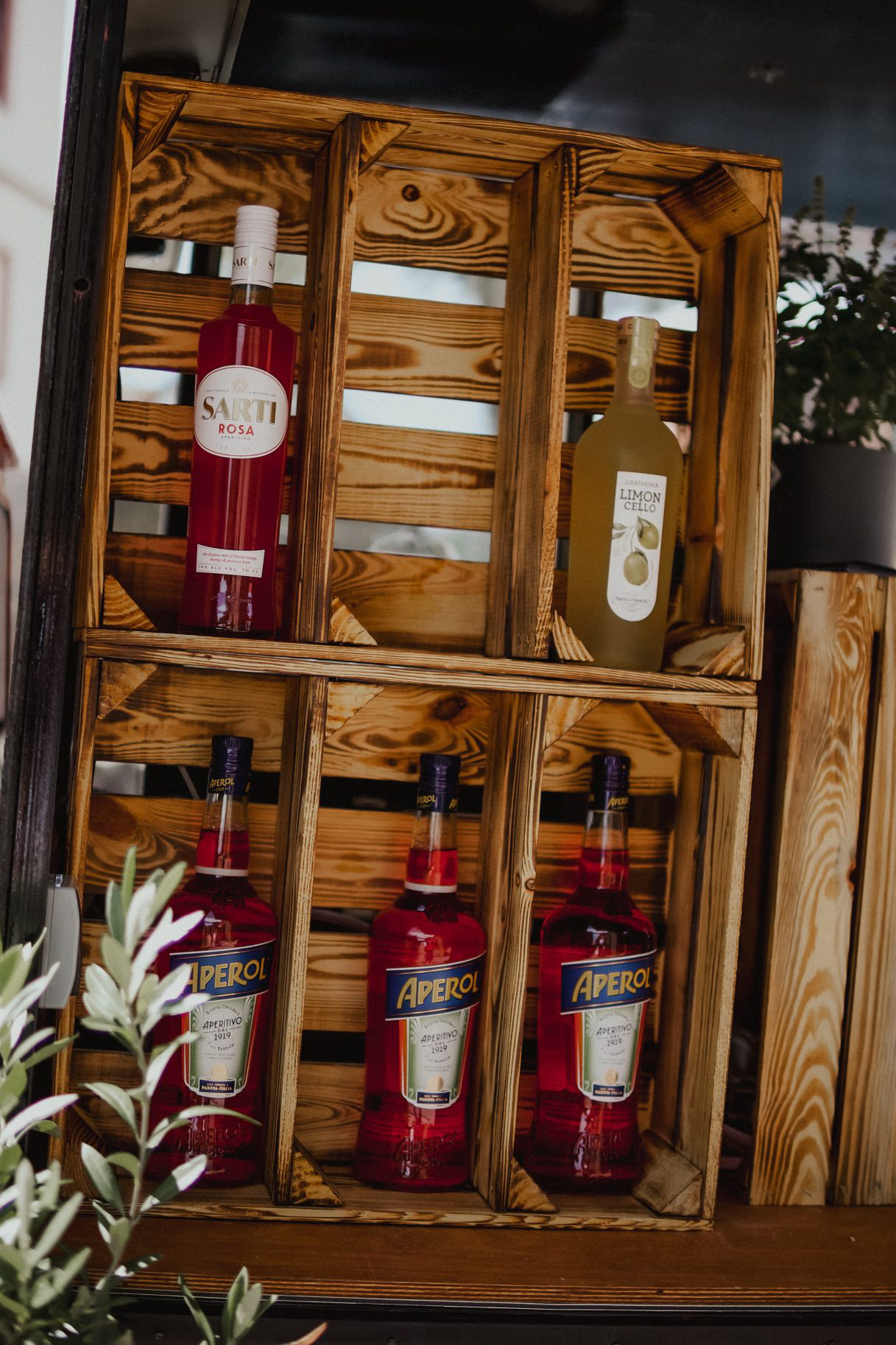 FB9BAE05-8EAC-48A3-B3DD-C9B3B0B36591